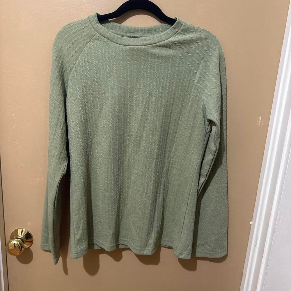 Green long sleeve shirt with